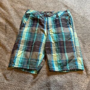 Y2K Men’s Element Plaid Shorts